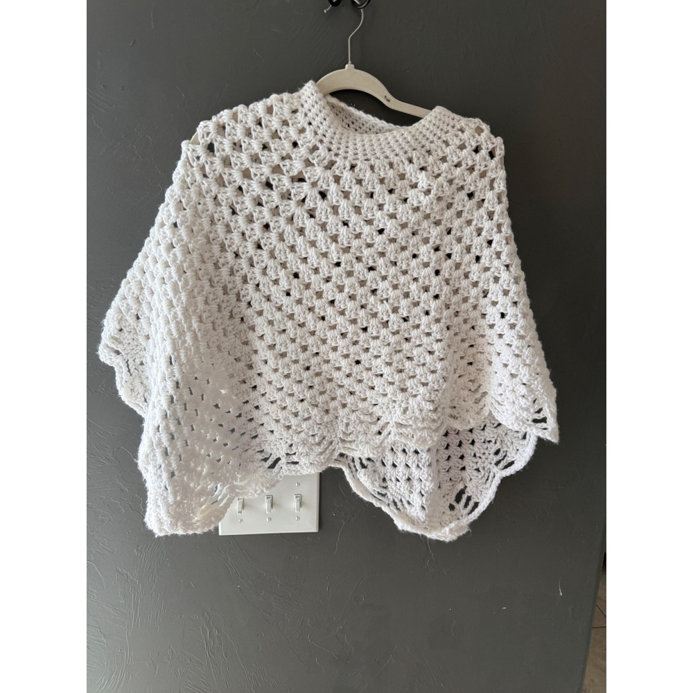 Handmade Crochet Poncho Cream White Granny Square Scalloped Boho One Size